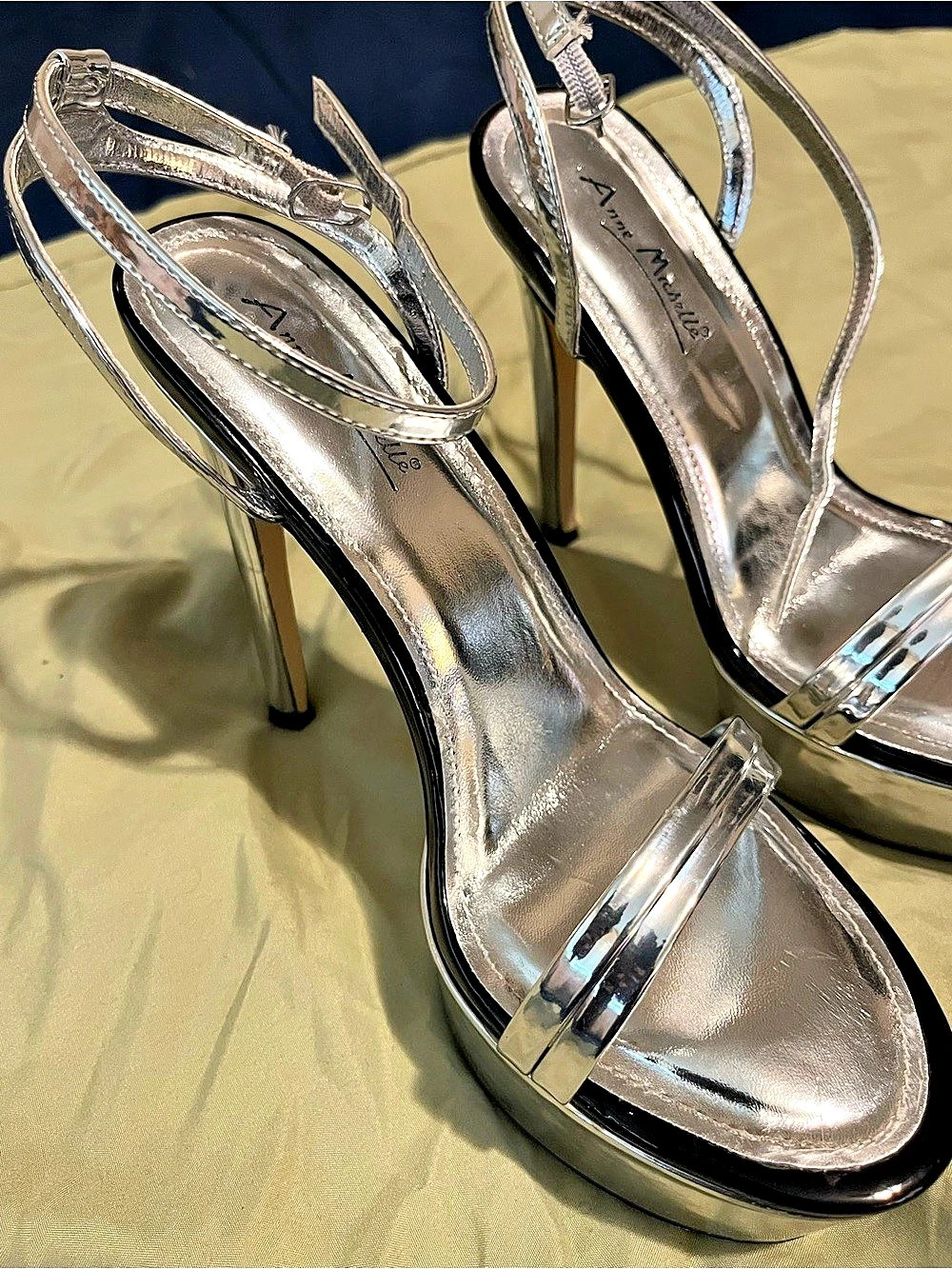 Anne Michelle | Silver Platform Strappy Heels US 9